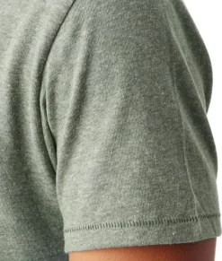 T-Shirts><noscript><img width=