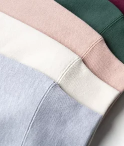 Athleisure><noscript><img width=