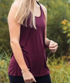 Athleisure><noscript><img width=