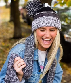 Accessories>Nayked Apparel Women'S Ridiculously Soft Chunky Knit Pom-Pom Beanie