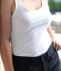 Athleisure>Nayked Apparel Women'S Ridiculously Soft Essential Tank Top